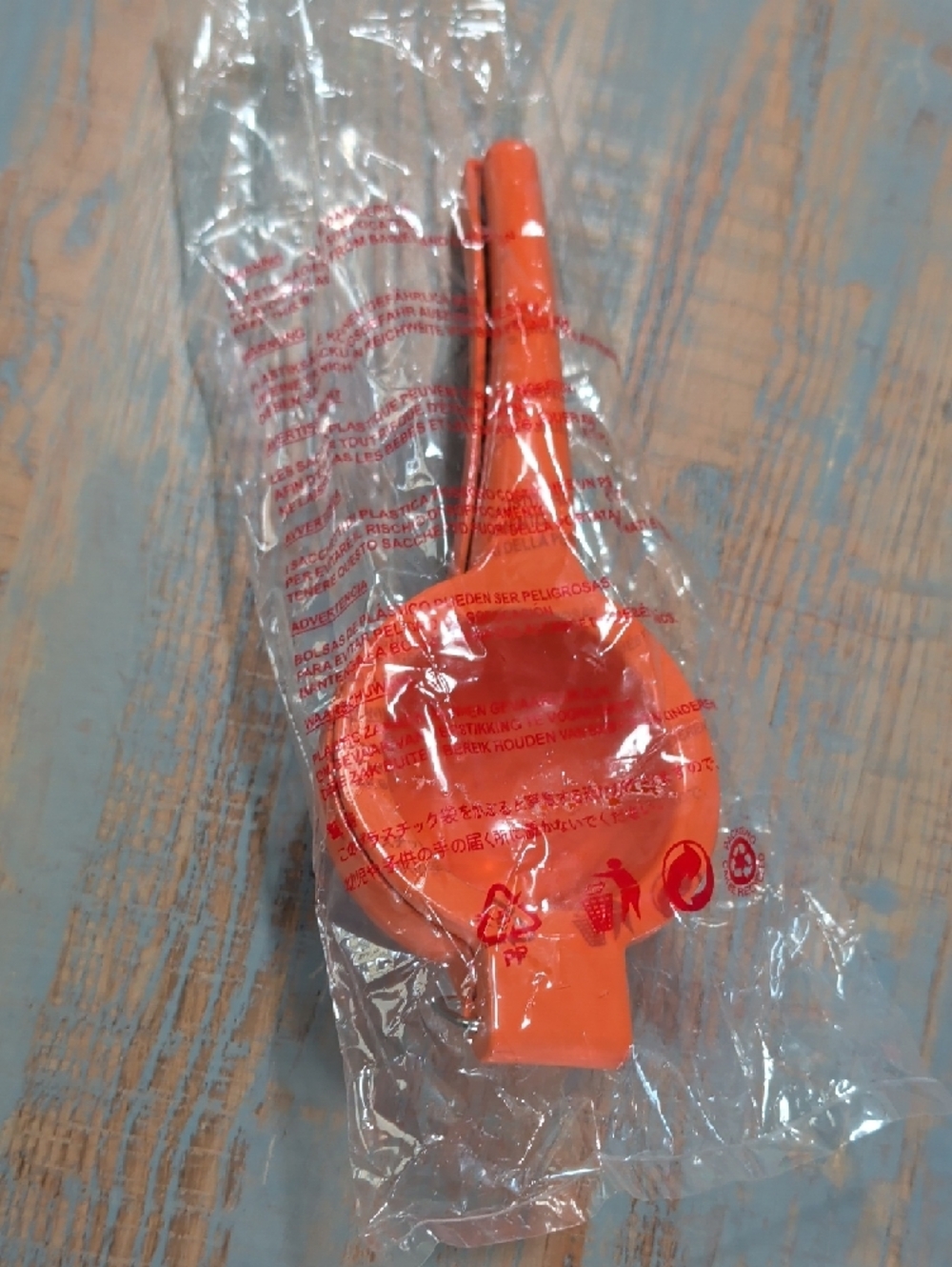 Bright Orange Handheld Citrus Juicer โ NWT | Manual Press Juicer for Fresh Juice - Picture 7 of 7